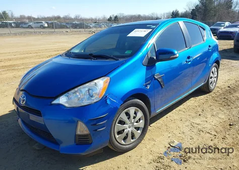 2013 Toyota Prius C Two from USA, damaged, VIN JTDKDTB34D1556995